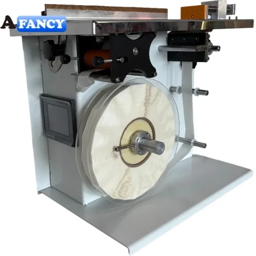 Rectangular Corner Seal Labeling Machine (3)