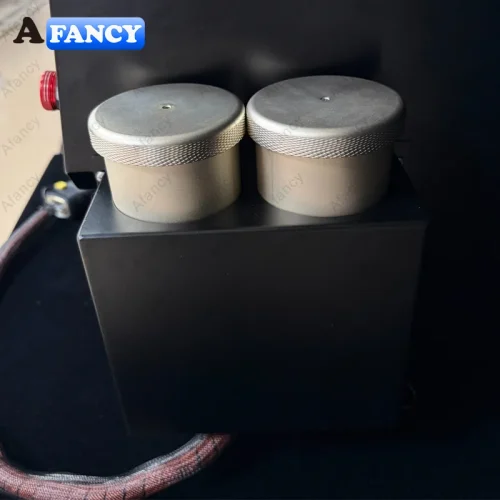 Independent oil tanks for dual flavor filling on AFM-09